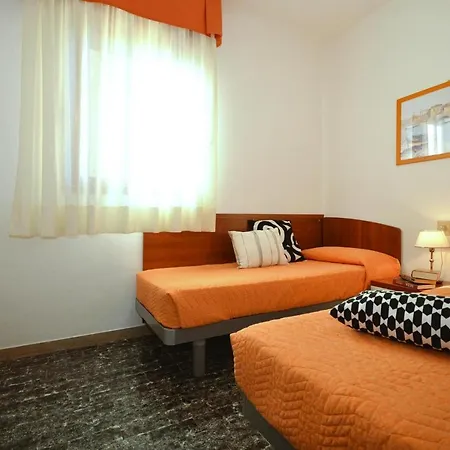 Lyons - Ivn01497-dya Apartment