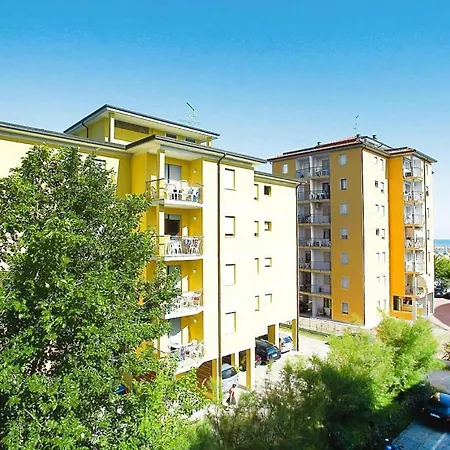 Lyons - Ivn01497-dya * Bibione